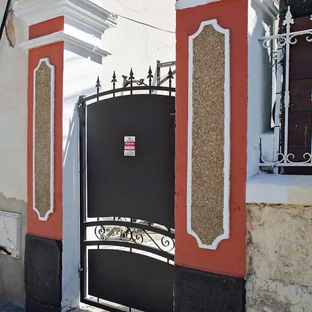 With A Terrace Daire Toulon