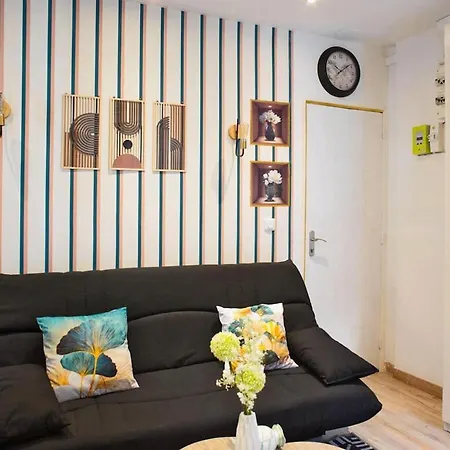 With A Terrace Apartman *